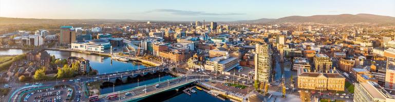 Luchtfoto van het stadscentrum van Belfast in Ierland | Seacon Logistics 