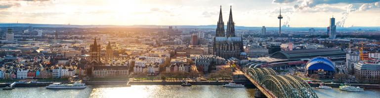 Luftaufnahme von Köln, Deutschland, mit dem Kölner Dom | Seacon Logistics