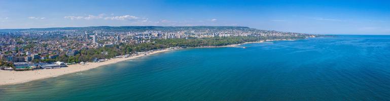 Een luchtfoto van de kustlijn van Varna, Bulgarije | Transport Bulgarije | Seacon Logistics